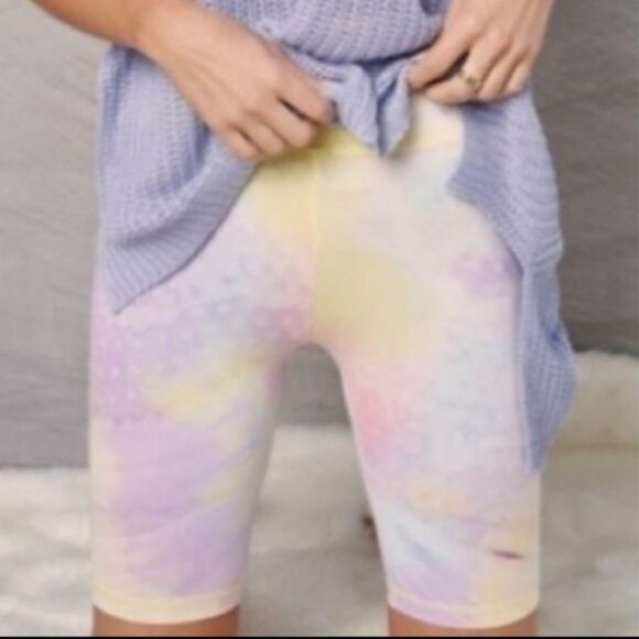 𝅺La Miel Tie Dye Biker Shorts - Picture 1 of 3